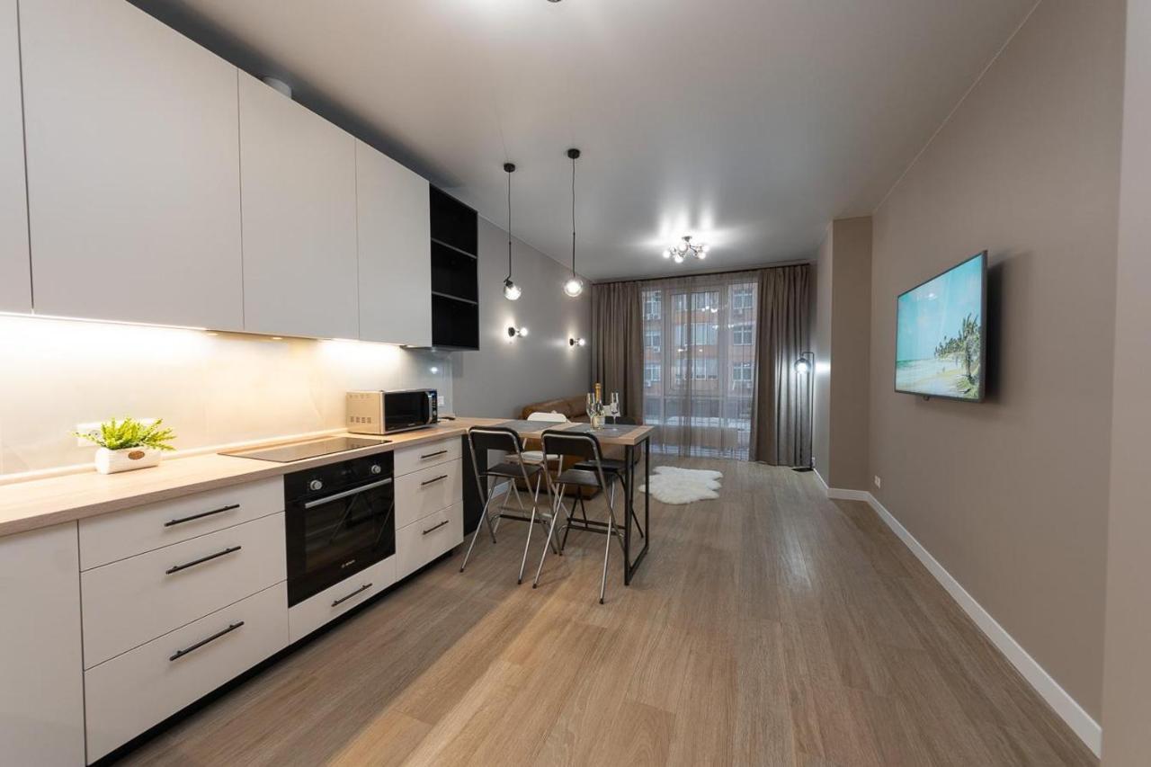 New Modern Apartments. Metro Minskaya Київ Екстер'єр фото