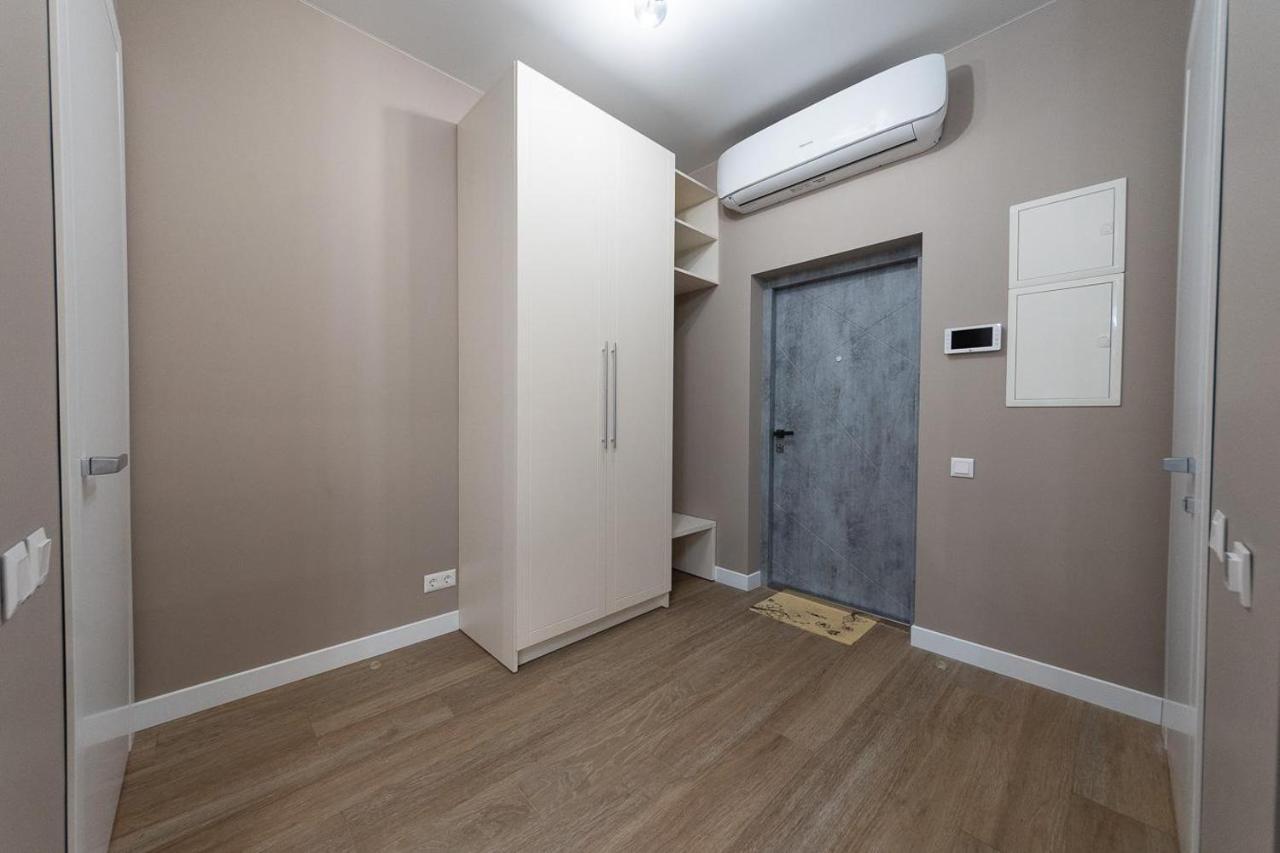 New Modern Apartments. Metro Minskaya Київ Екстер'єр фото