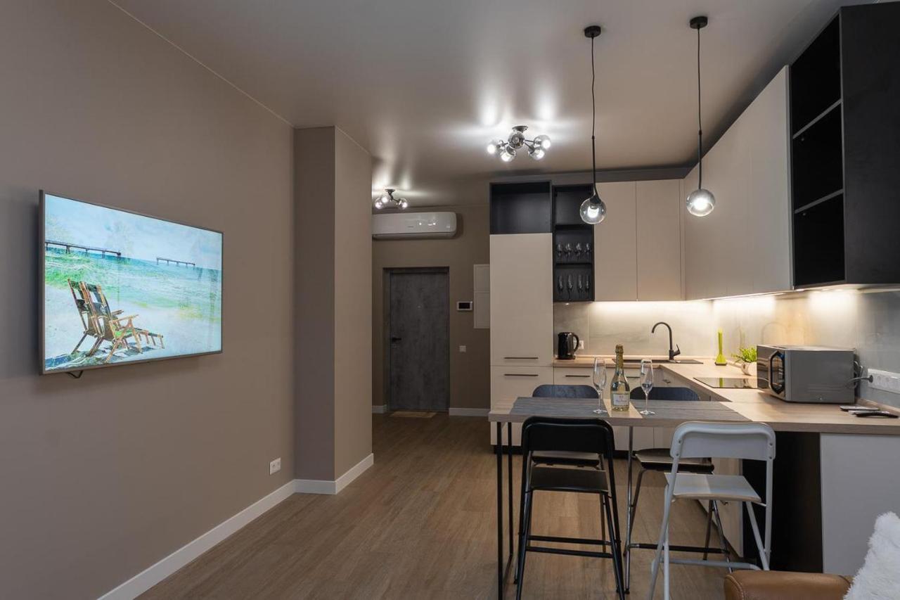 New Modern Apartments. Metro Minskaya Київ Екстер'єр фото